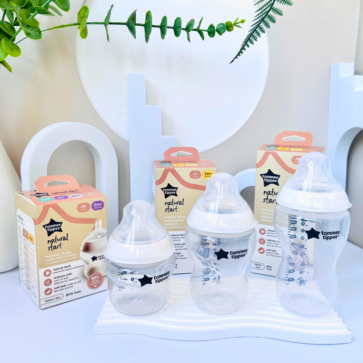 Bình Sữa Ty Siêu Mềm Tự nhiên Tommee Tippee Natural Start 260ml, Núm Ty Của Bình 3-6 Tháng