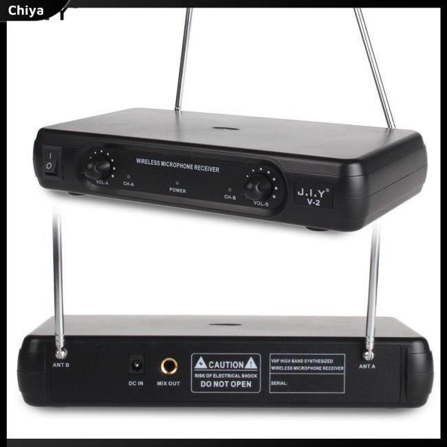 Bộ Micro Không Dây Cầm Tay Chuyên Nghiệp Kèm Phụ Kiện