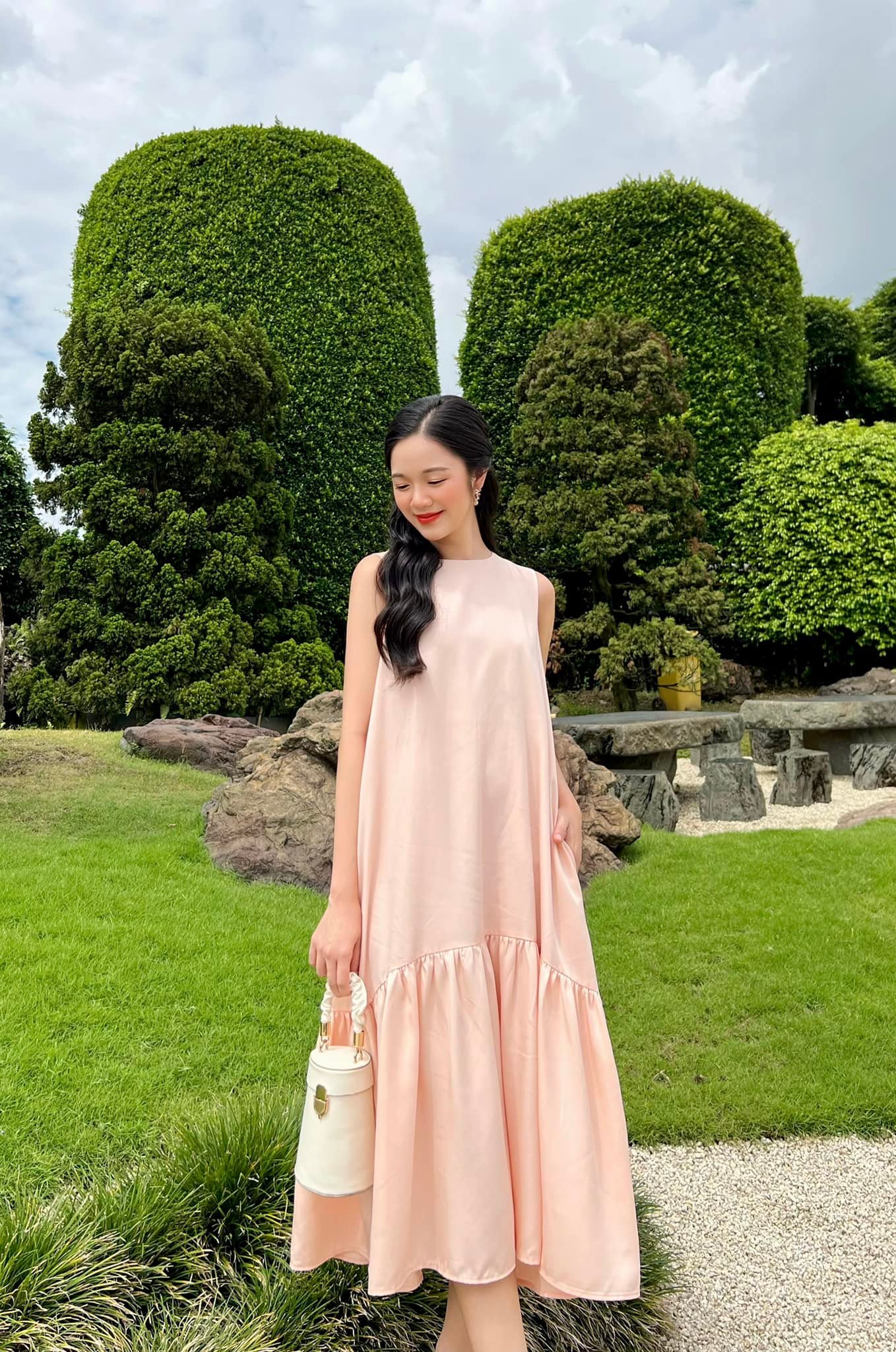 OLV - Đầm Taffy Midi Dress