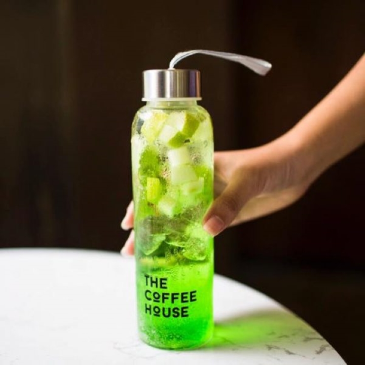 Bình Thủy Tinh Đựng Nước 500ml - Nắp thiếc vặn có dây treo - Chai đựng trà sữa, nước ép, sữa tươi, sinh tố, café, trà thảo mộc