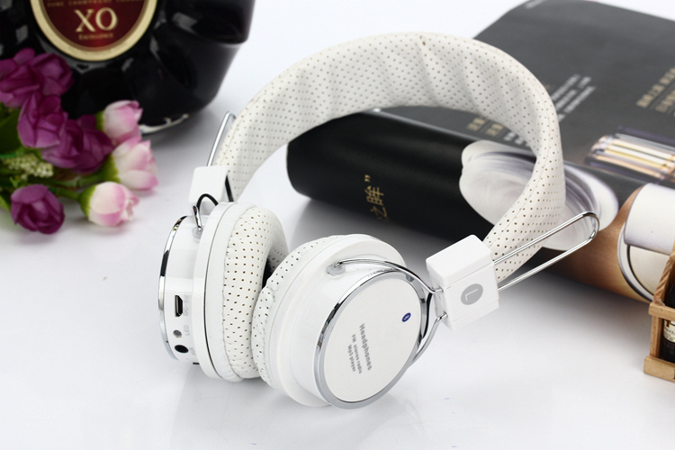 Tai nghe bluetooth B05 Bass siêu trầm