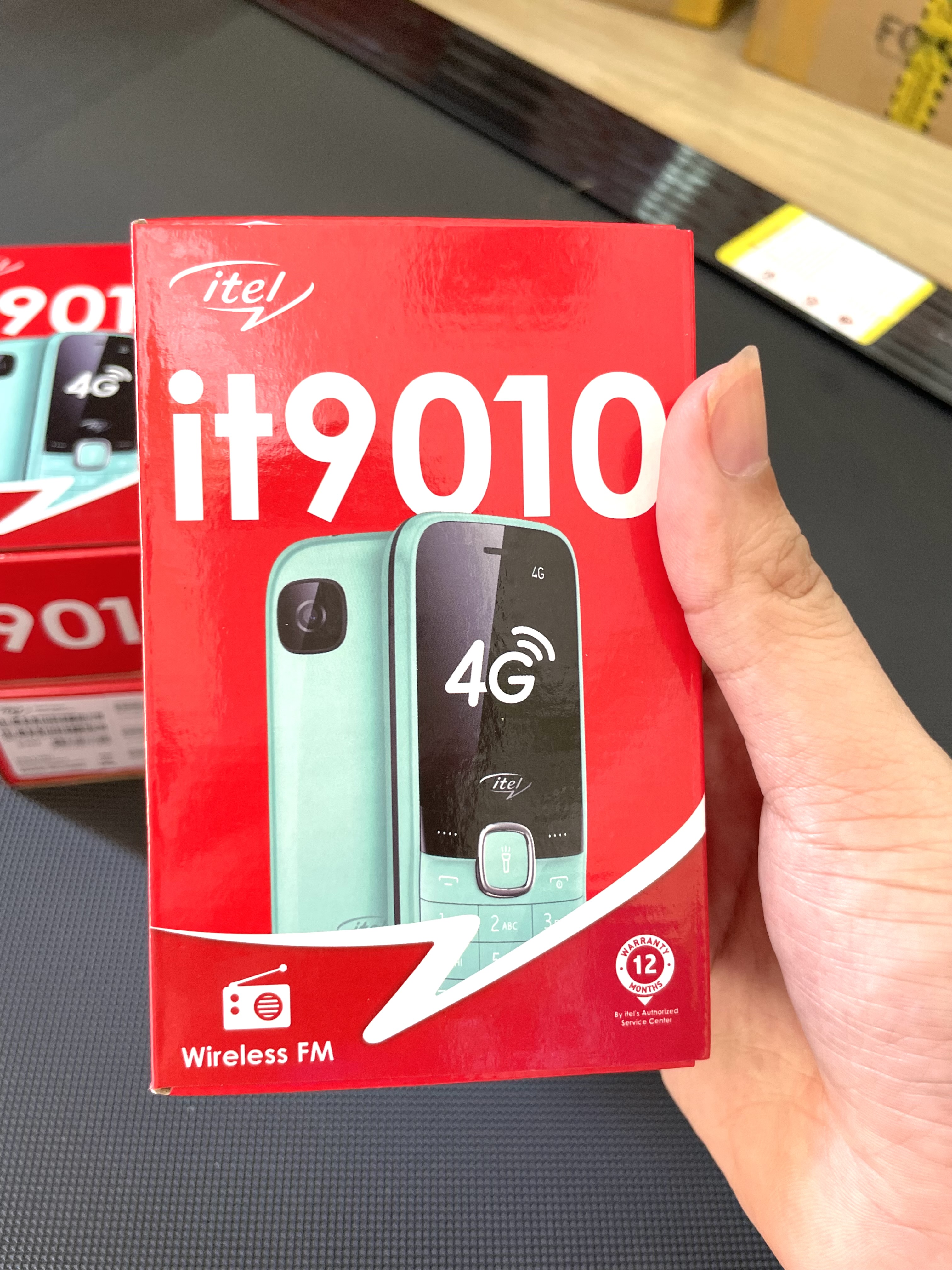 Hình ảnh Điện thoại Itel it9010 4G - Hàng chính hãng