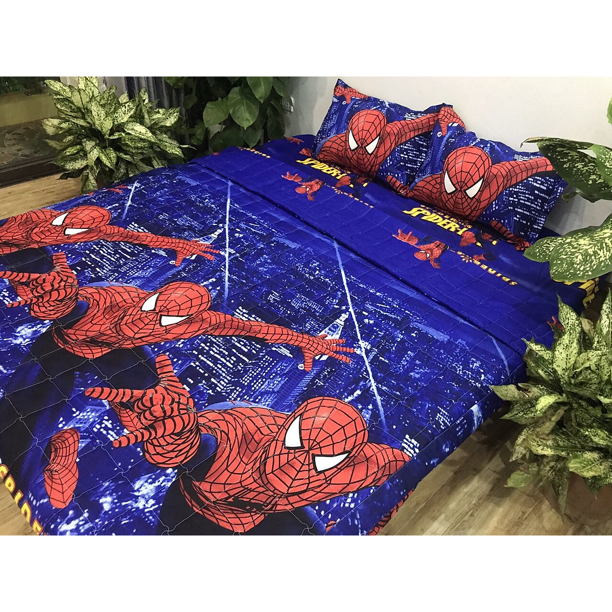 Bộ 5 Món Chăn Ga Vỏ Gối Người Nhện Luôn Được Các Bé Trai Yêu Thích - Tặng Kèm 1 Bàn Chải Bossi
