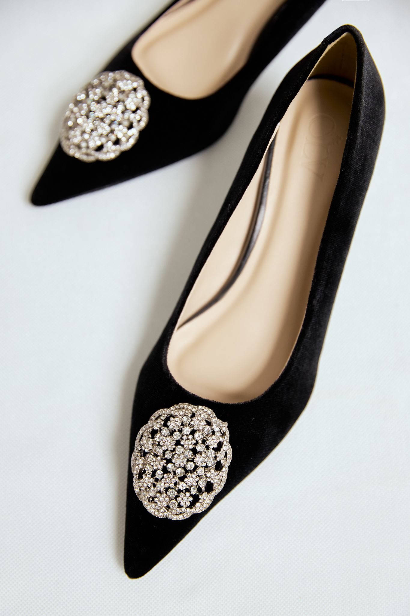 OLV - Giày Point Toe Pumps in Black