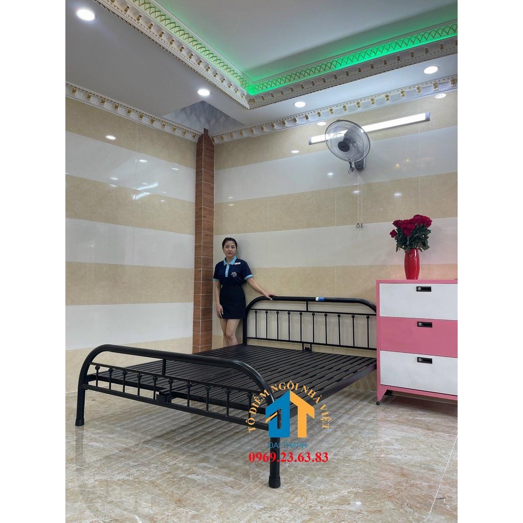 Giường sắt 1m8 trân châu cao cấp