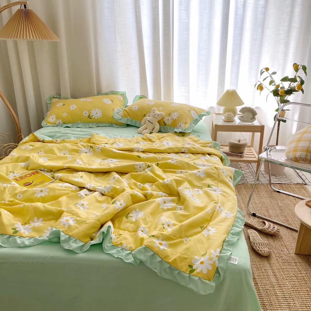 Bộ chăn đũi hè vỏ ga và 2 vỏ gối M2T bedding chăn lót bông thiết kế phối bèo họa tiết đũi cúc vàng