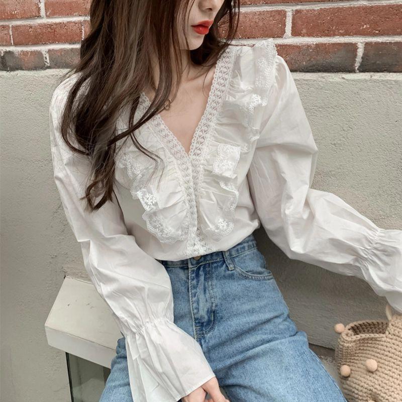 Áo sơ mi trắng cổ điển nữ cổ chữ V