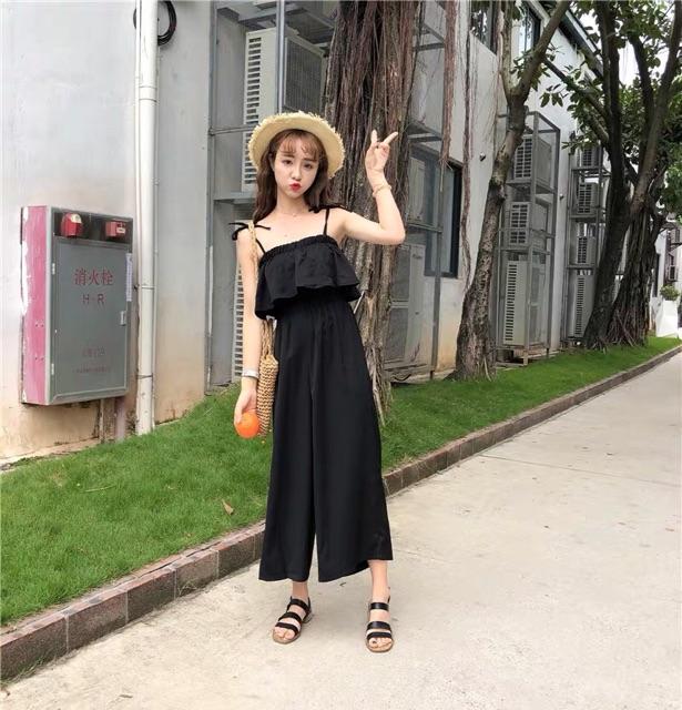 Bộ jumpsuit 2 dây quần ống loe