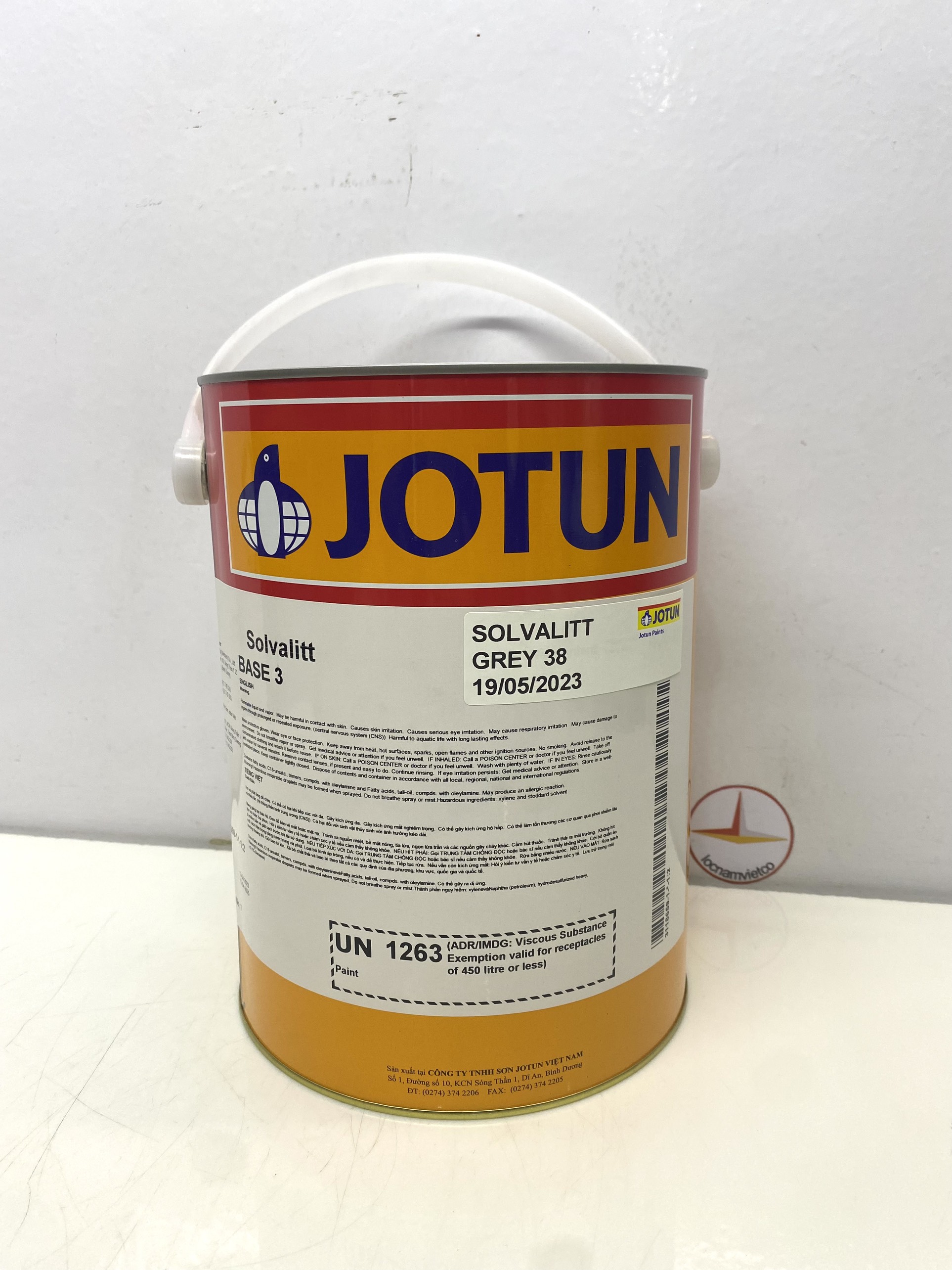 Sơn chịu nhiệt 600oC Jotun Solvalitt màu xám Grey 38 _ 5L