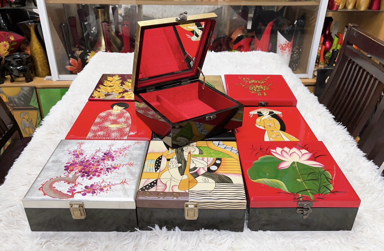 Hộp Trang Sức Sơn Mài Cao Cấp size 20x20 cm