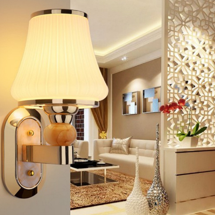 Đèn tường- đèn trang trí nhà cửa, tặng kèm bóng