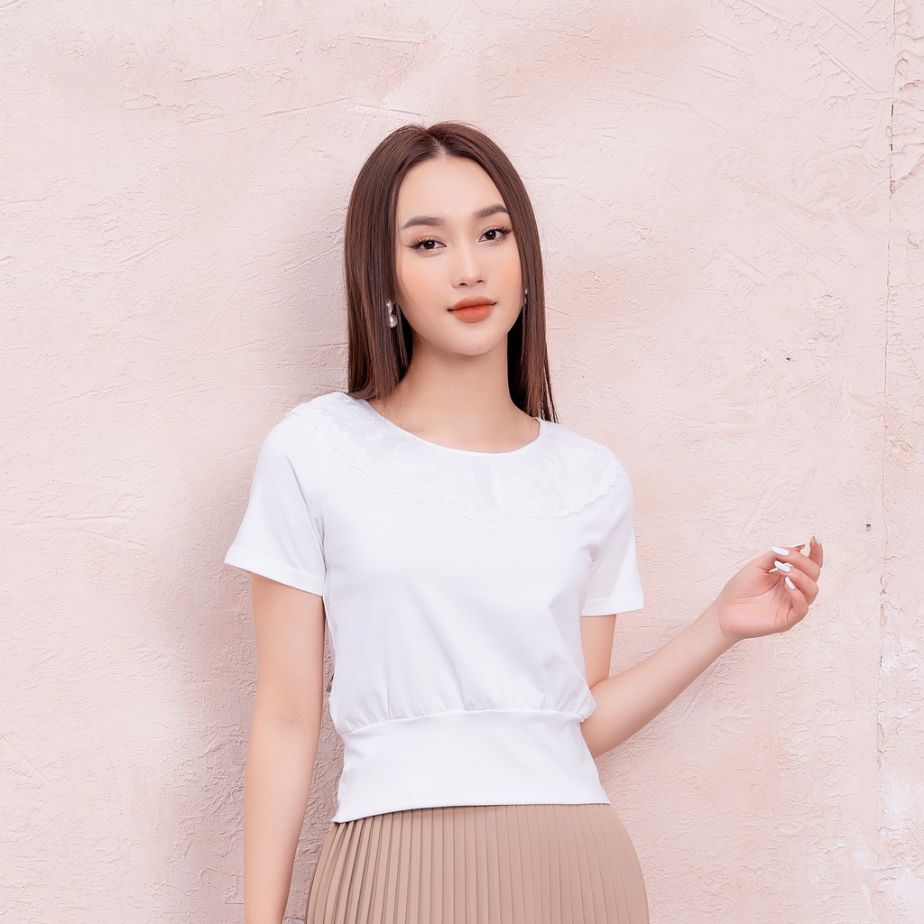 Áo Thun Nữ Ngắn Tay Hai Màu Đen Trắng UK Fashion Thiết kế cổ tròn phối họa tiết, vải nhập hàn cao cấp NKAT2201006
