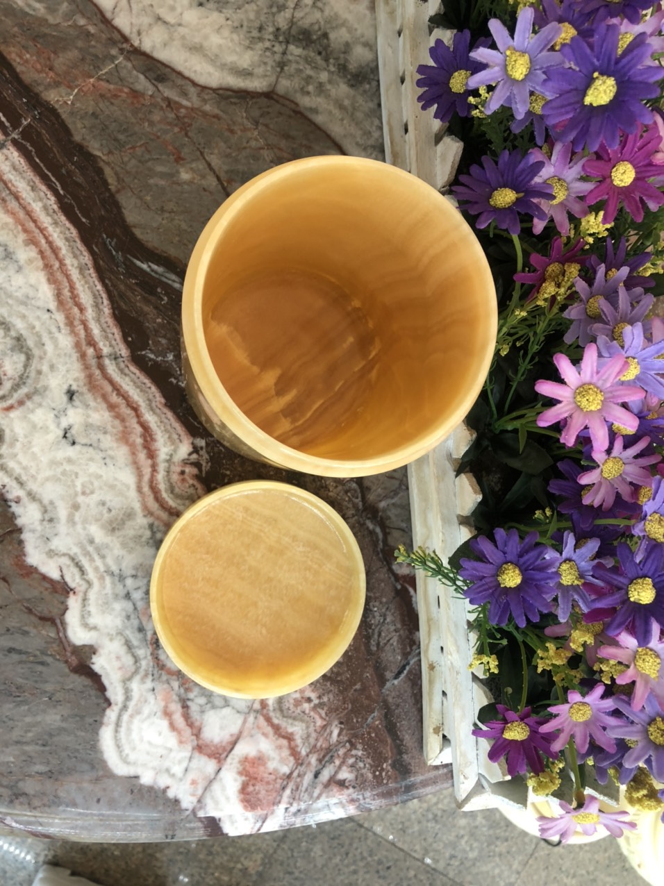 Thố đựng trà, trầm đá ngọc hoàng long - Cao 20 cm