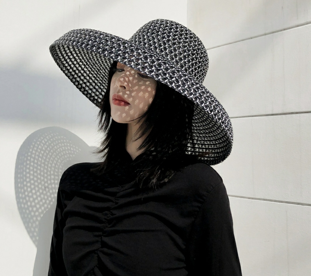 Mũ nữ rộng vành kiểu Pháp đai đen Nón đi biển chống nắng UV thoáng mát dona22060101