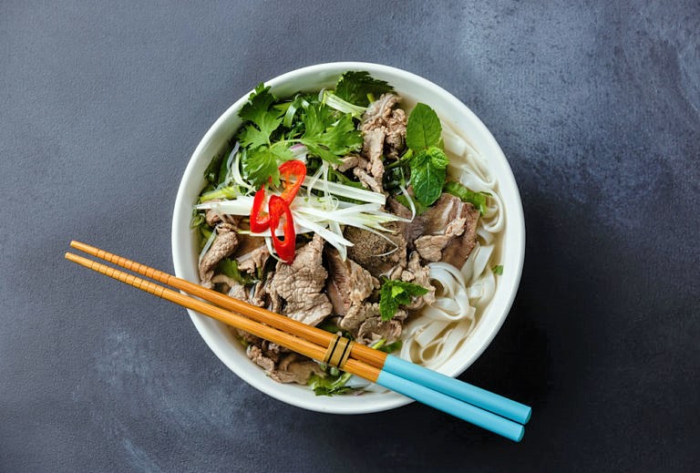 Phở khô Shammi túi 400g (phở khô Việt Nam hàng xuất khẩu)