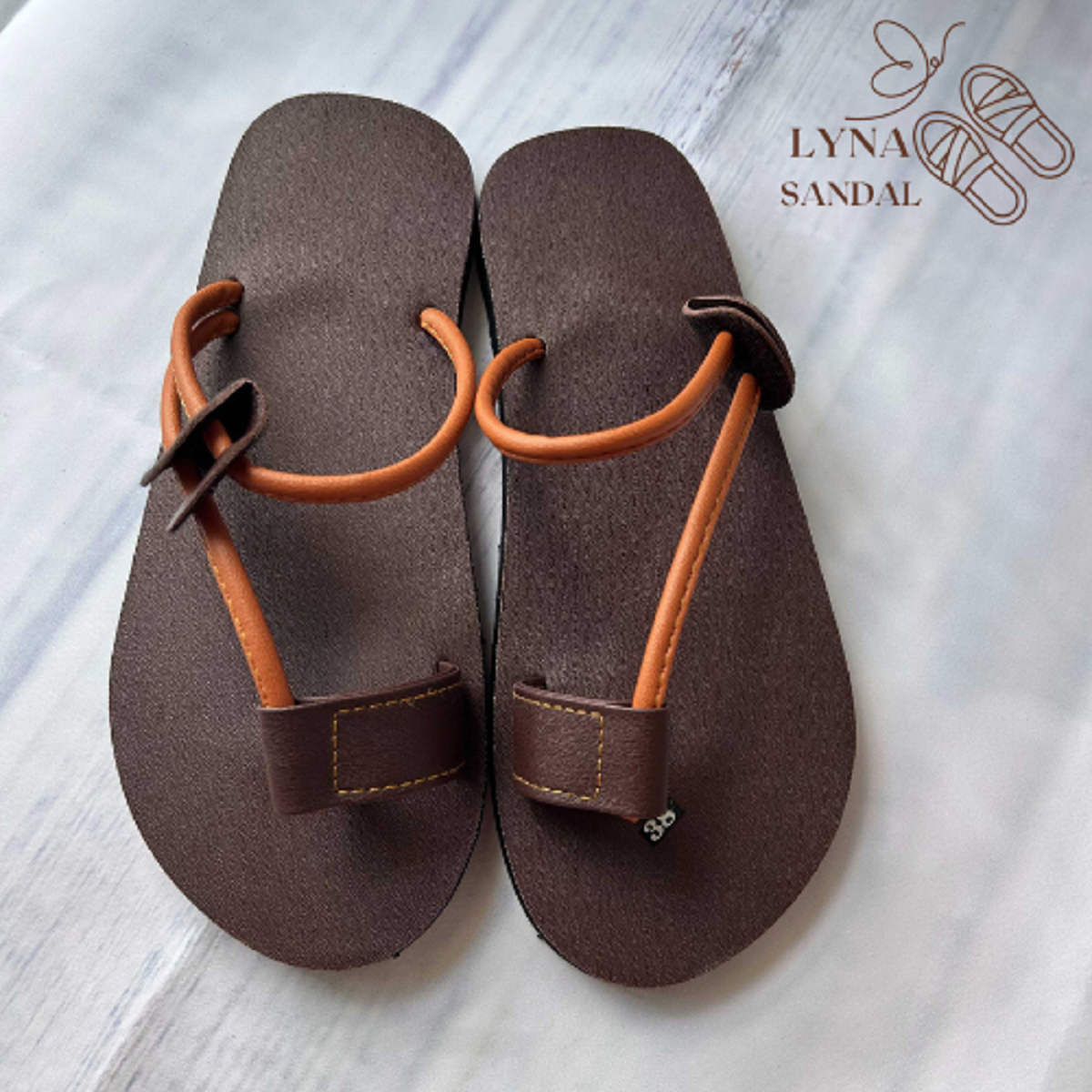 Dép sandal Nữ quai da mềm Đế bệt Cao Su ôm chân LYNA Sandal mã SD02