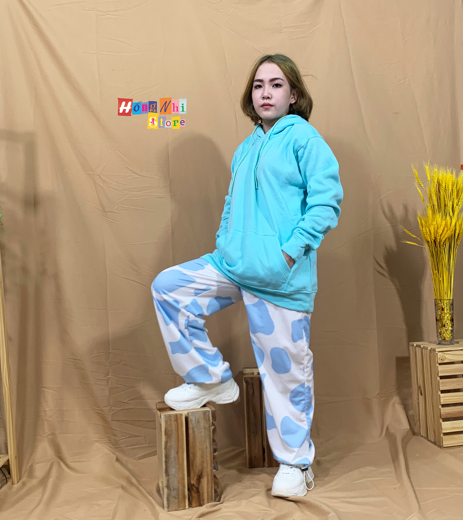 Áo Hoodie Trơn Màu Xanh Ngọc Cao Cấp Dáng Rộng Unisex Nam Nữ Mặc Được - MM
