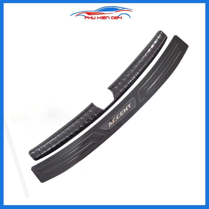 Ốp chống trầy cốp Accent 2021-2022 thép không gỉ vân Cacbon bảo vệ xe chống va đập