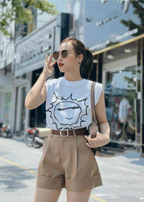 Set Bộ Áo Thun In Họa Tiết Phối Quần Short Duyên Dáng