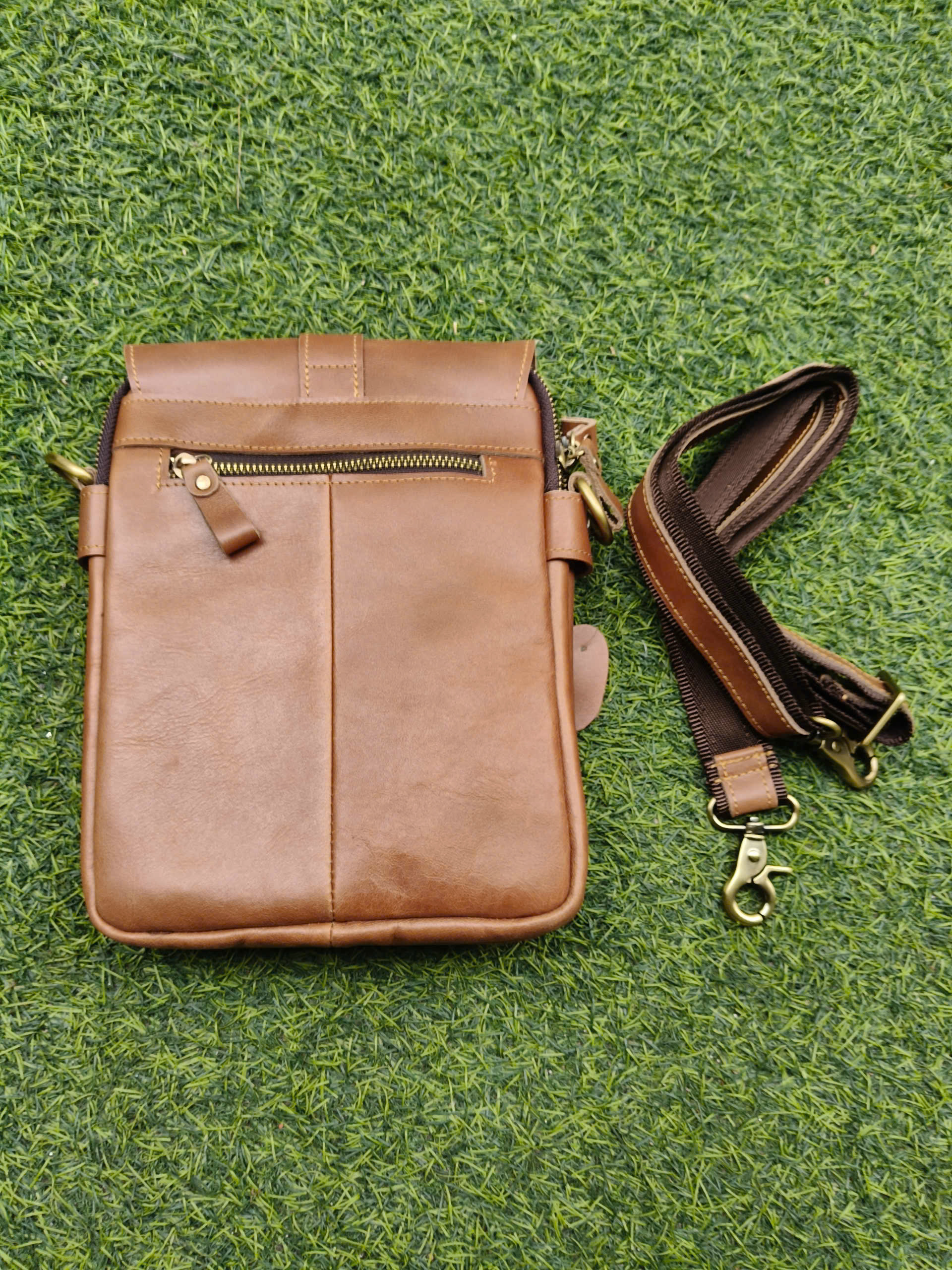 Túi Đeo Chéo Nam Da Bò Thật 100% BHM1068 Nhỏ Gọn Cao Cấp Nhiều Ngăn Tiện Lợi Thời Trang Nam