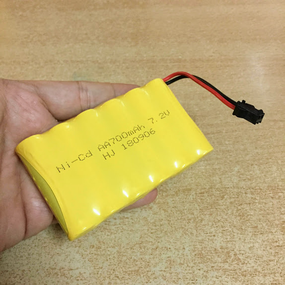 Pin sạc 7.2V dung lượng 700mAh chân cắm SM càng cua đen