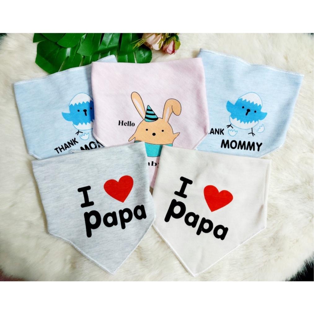 Khăn yếm tam giác cúc bấm I love Papa cho bé