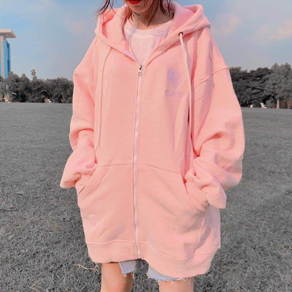 Hình ảnh Áo Khoác Hoodie Nữ Thêu Tim Ngực Form Rộng Chất Liệu Thun Nỉ Hình ảnh Áo Khoác Hoodie Nữ Thêu Tim Ngực Form Rộng Chất Liệu Thun Nỉ