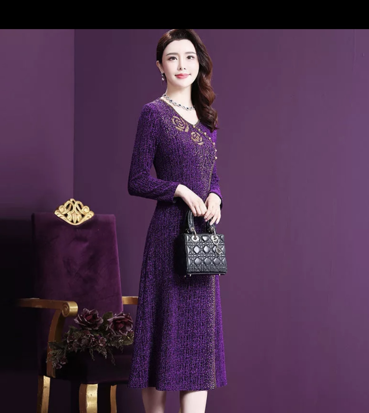 Đầm đi tiệc trung niên, chât liệu thun cao cấp, hoạ tiết đính hạt sang trọng. Hàng nhập quảng châu xịn.