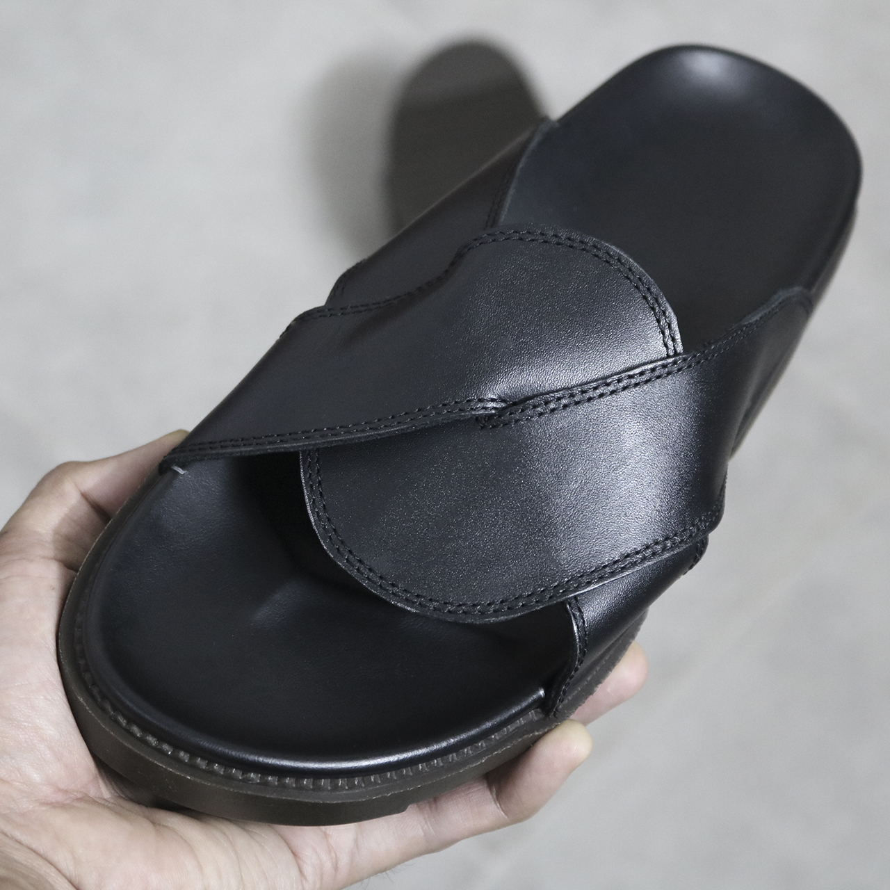 Dép Sandal Nam Da Bò , Loại Quai Chéo, Bảo Hành 1 Năm Da Thật Mã MDE01-C