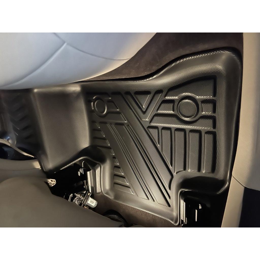 Thảm lót sàn xe ô tô Mercedes Ben GLC qd   Nhãn hiệu Macsim chất liệu nhựa TPV cao cấp