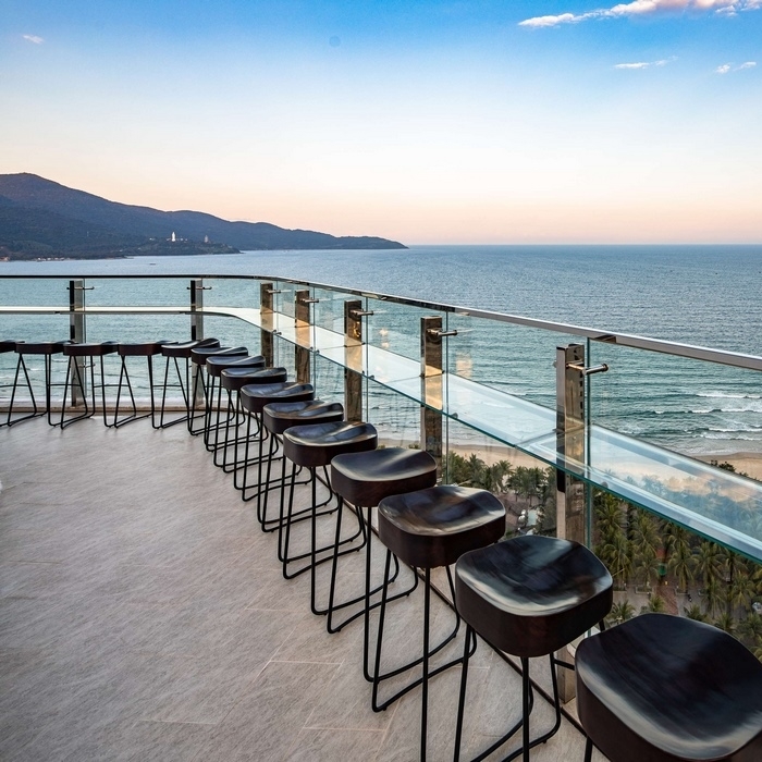 Radisson Hotel 5* Đà Nẵng - Đối Diện Biển, Buffet Sáng, Hồ Bơi Vô Cực, Vị Trí Đẹp, Khách Sạn Mới