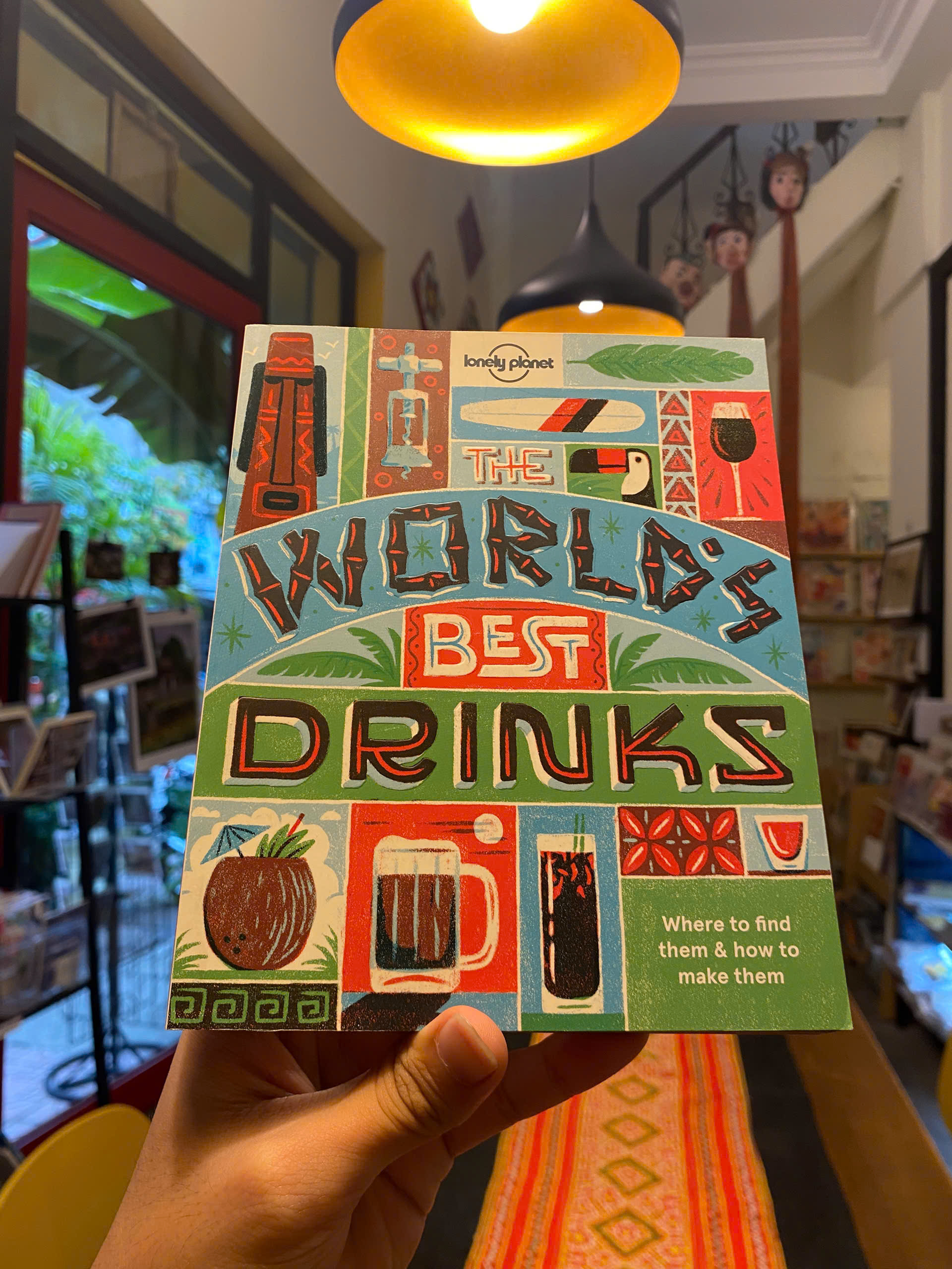 Sách - World's Best Drinks (Lonely Planet) | Cookbooks / Travel / Food &amp; Drink / Ngoại văn