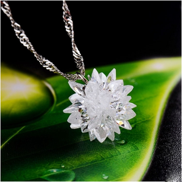 Dây chuyền nữ hoa đá bông tuyết phale đơn giản ấn tượng