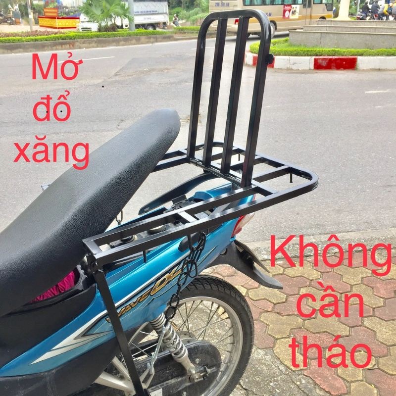 Giá chở hàng, Baga xe máy KT 5060 tiện lợi, có thể mở nắp đổ xăng mà không cần tháo