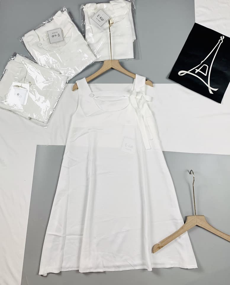 Đầm suông hai dây màu trắng