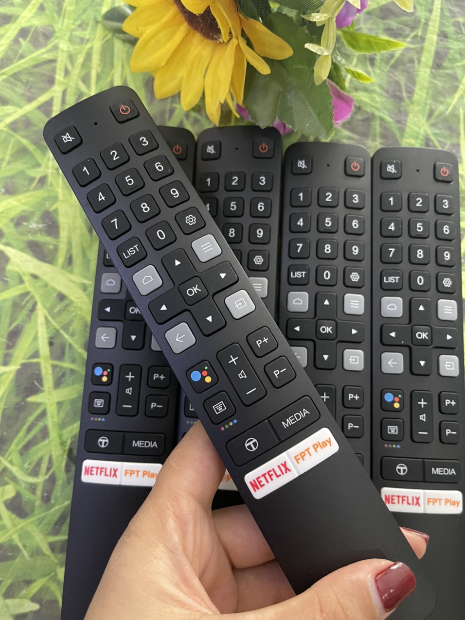 Remote tivi giọng nói dành cho TV TCL PHÍM FPTPLAY