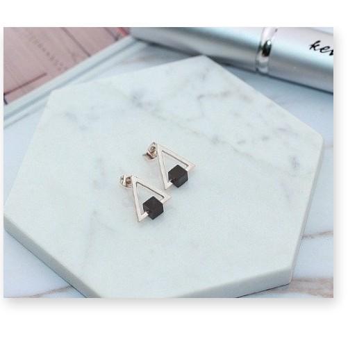 Bông tai titan tam giác vuông đen TT5570 - CAM KẾT KHÔNG GỈ, KHÔNG BAY MÀU - BẢO HÀNH 12 THÁNG