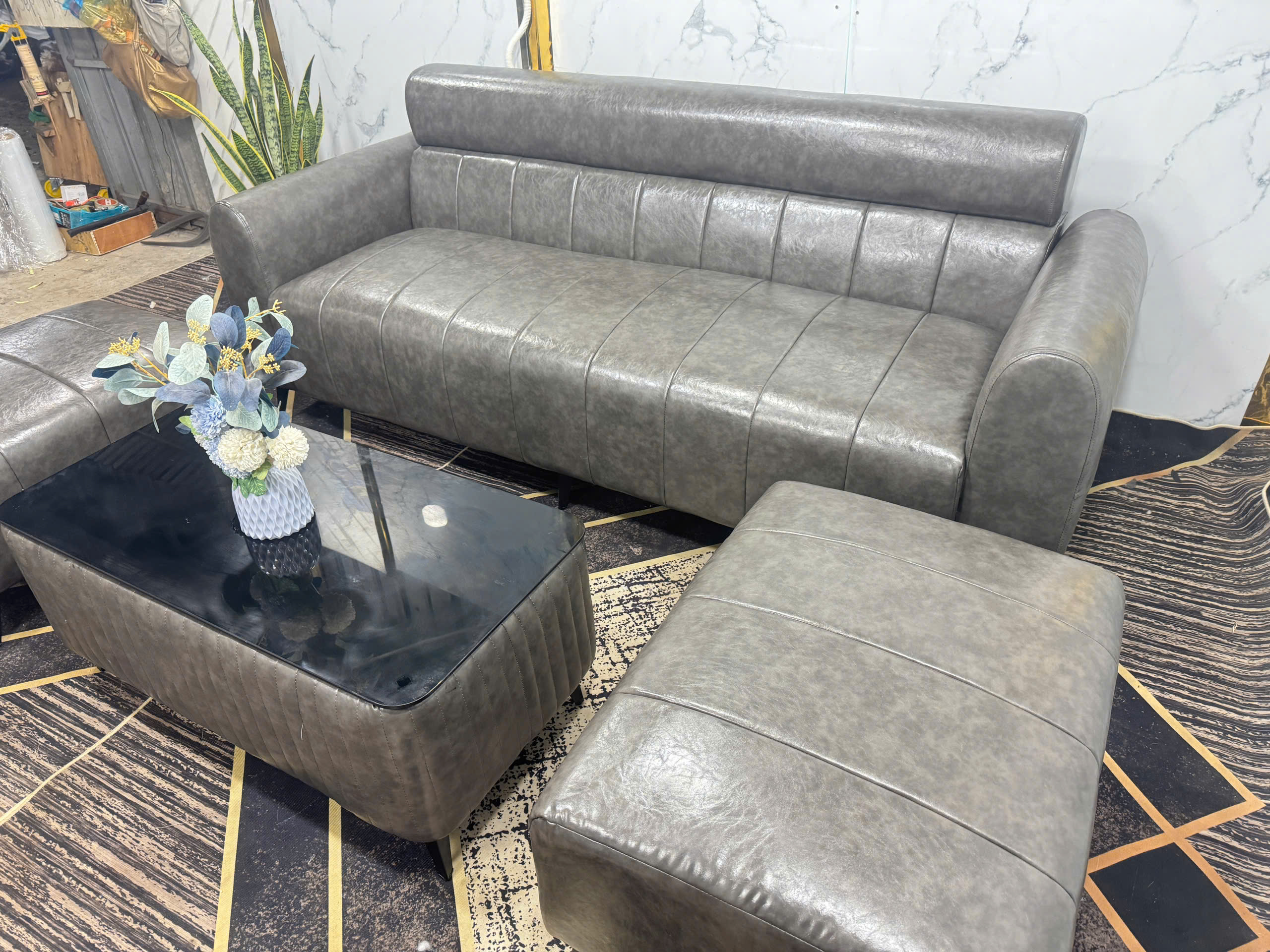 Sofa băng Xám 2m2 Grey Colour Sofa Juno Sofa kèm 2 đôn và tặng bàn