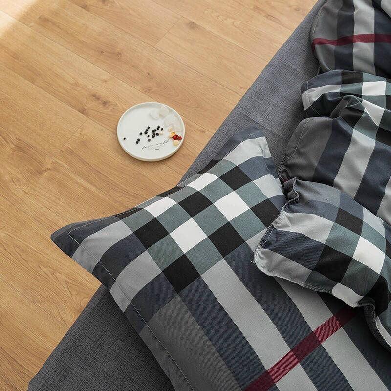 Bộ chăn ga Cotton Poly kẻ xám trắng to mẫu mới - Hàng nhập khẩu