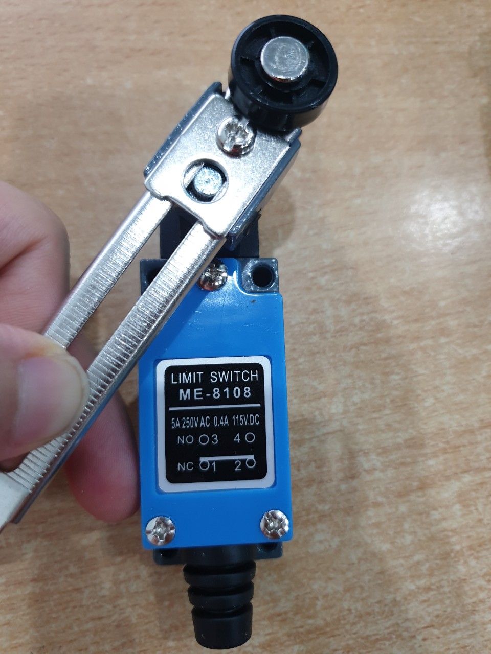 Công tắc hành trình ME- 8108, 8122, 8107, 9101, 8104, 8112, 8111