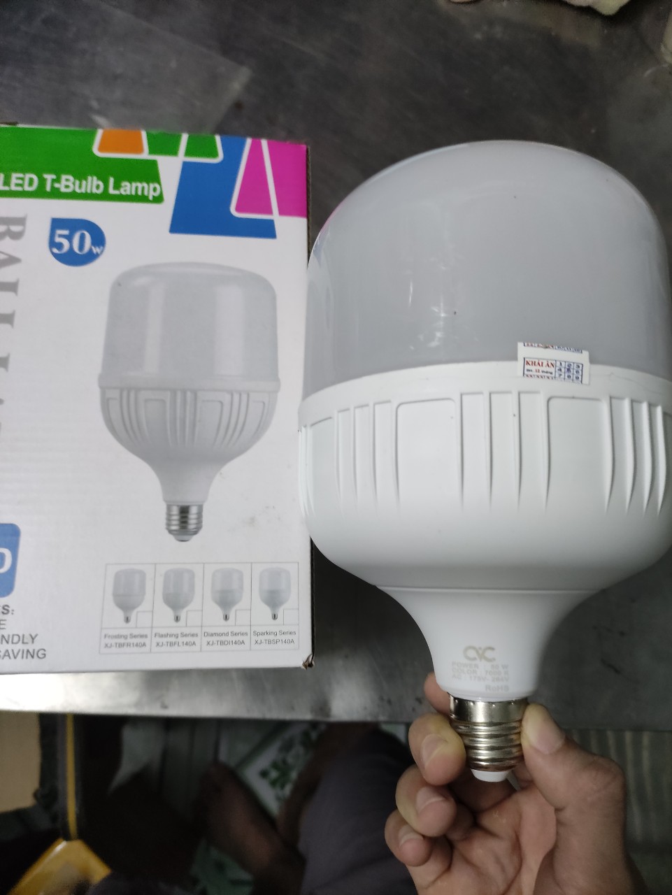 Bóng đèn led 50w siêu sáng đừng kính đèn 13cm tản nhiệt nhôm