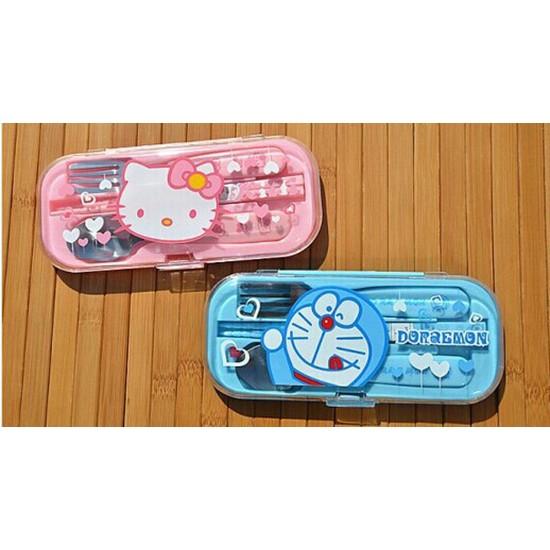 Bộ thìa dĩa Doraemon, Hello Kitty