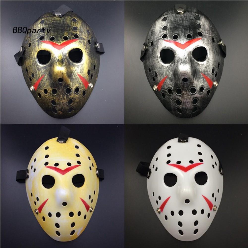 Mặt nạ của nhân vật Jason Voorhees dùng để hóa trang trong tiệc Halloween