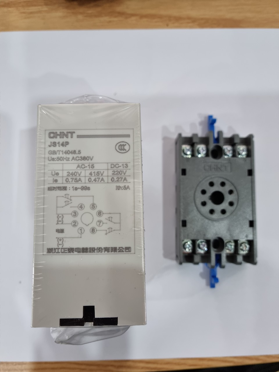 RƠ LE THỜI GIAN CHINT JS14P (1s-99s) điện áp 220V, 380V