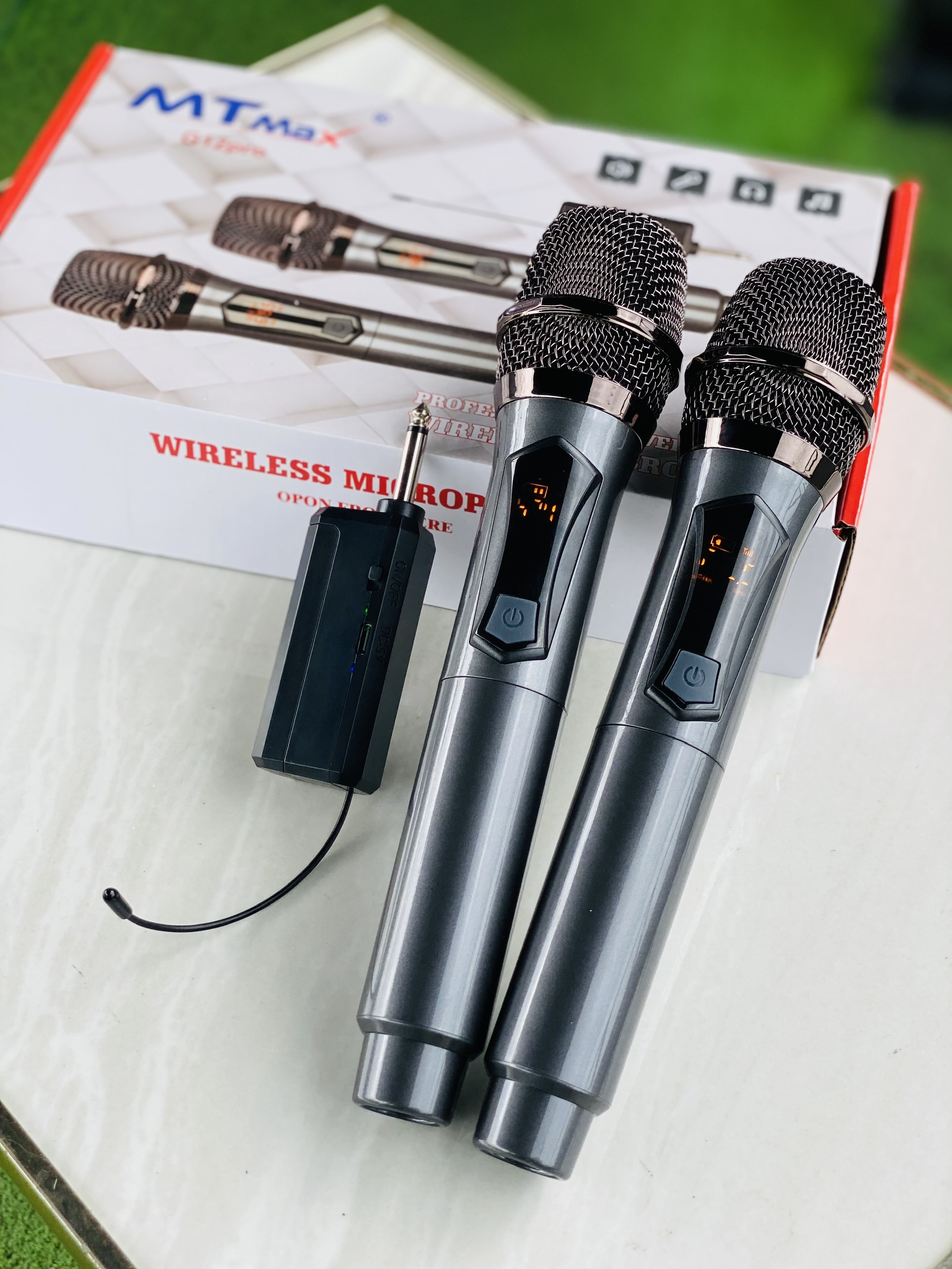 Micro Đa Năng MTMAX G12Pro (Loại 2 Micro) – Pin Sạc Tiện Lợi, Âm Thanh Ổn Định Hát Karaoke Gia Đình Giá Mềm hàng nhập khẩu