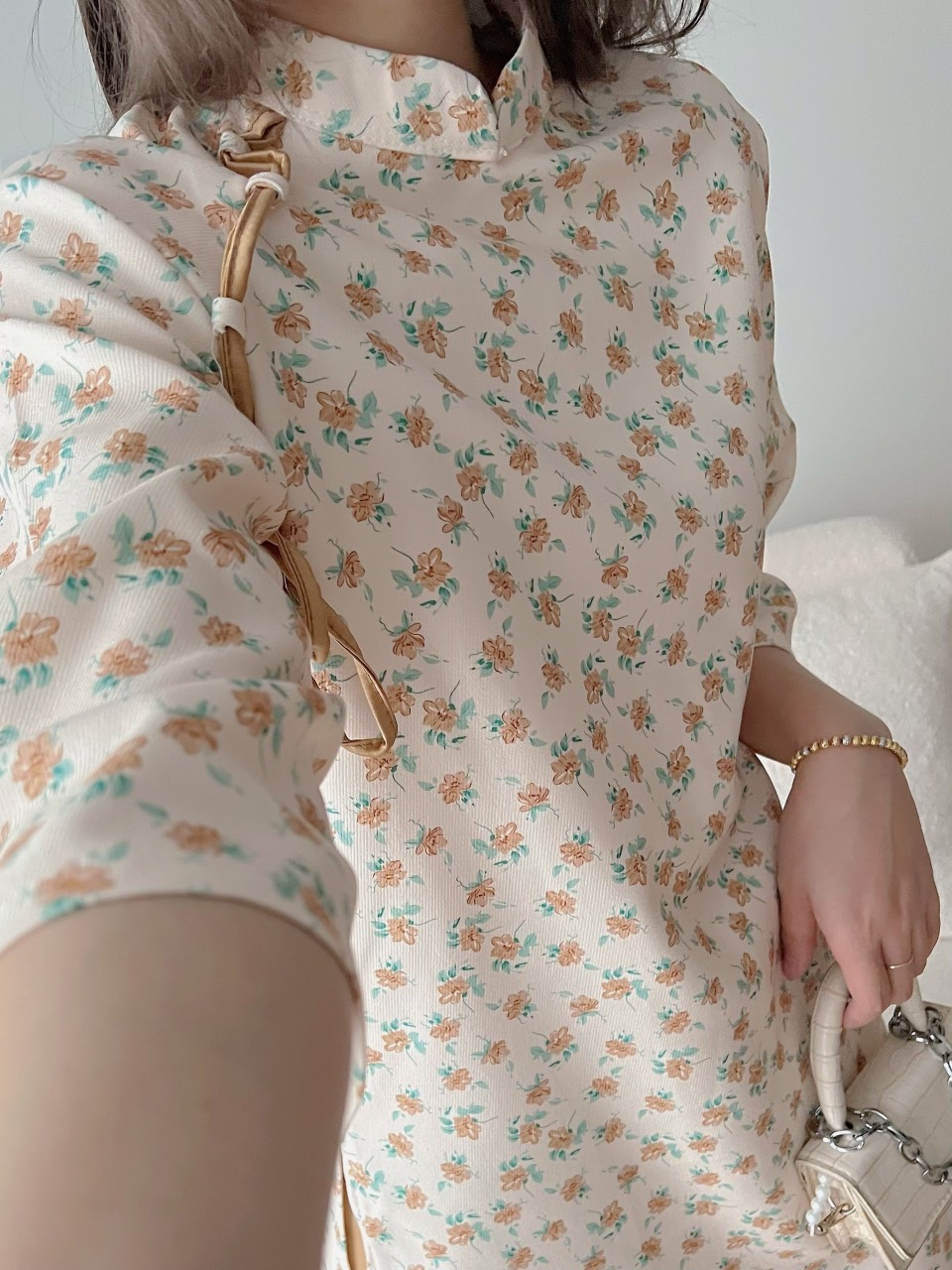 Set áo dài cách tân tay lửng hoa nhí kèm quần chất nhung tăm dễ thương freesize dưới 52kg (set màu đỏ quần vàng)