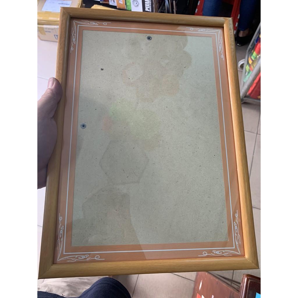 Khung hình lộng kiếng bằng khen gỗ ép 20x30