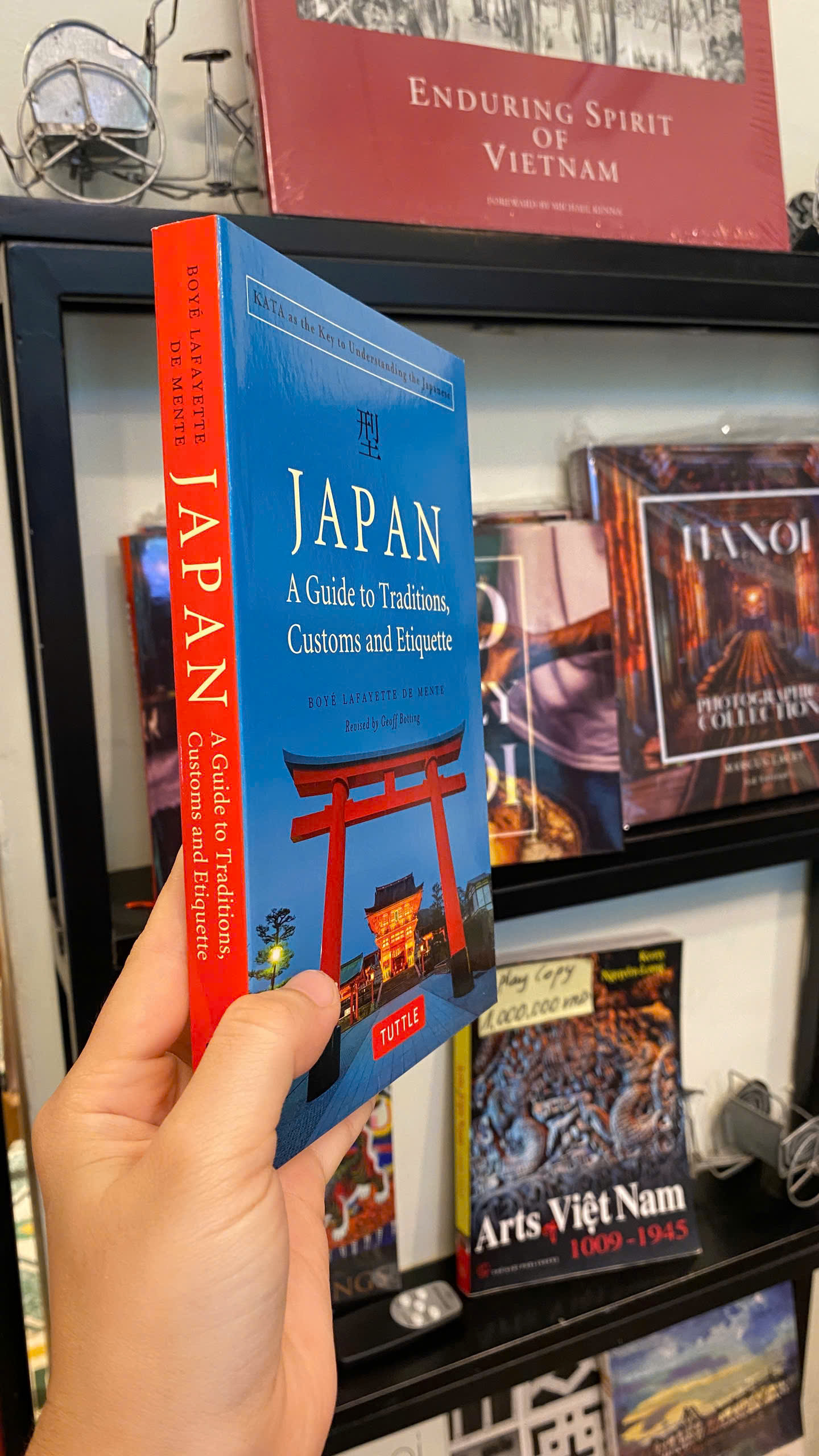 Sách - Japan: A Guide to Traditions, Customs & Etiquette | Ngoại văn / Văn hóa Truyền thống Nhật Bản