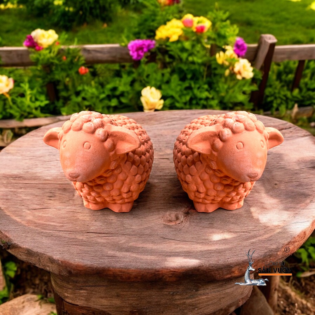 Tượng Gốm Đất Nung Hình Con Cừu - Tượng Decor Sân Vườn