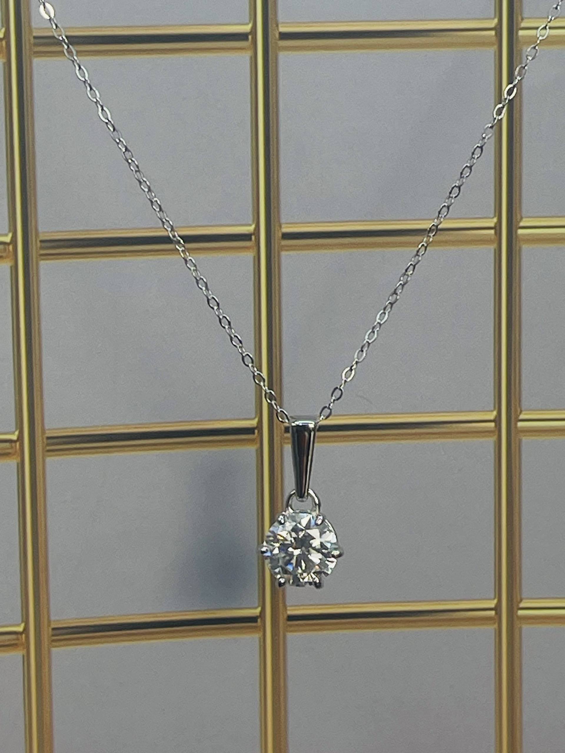 Dây chuyền Moissanite 2ct Kim Cương nhân tạo và Bạc 925 xi Bạch Kim N2928